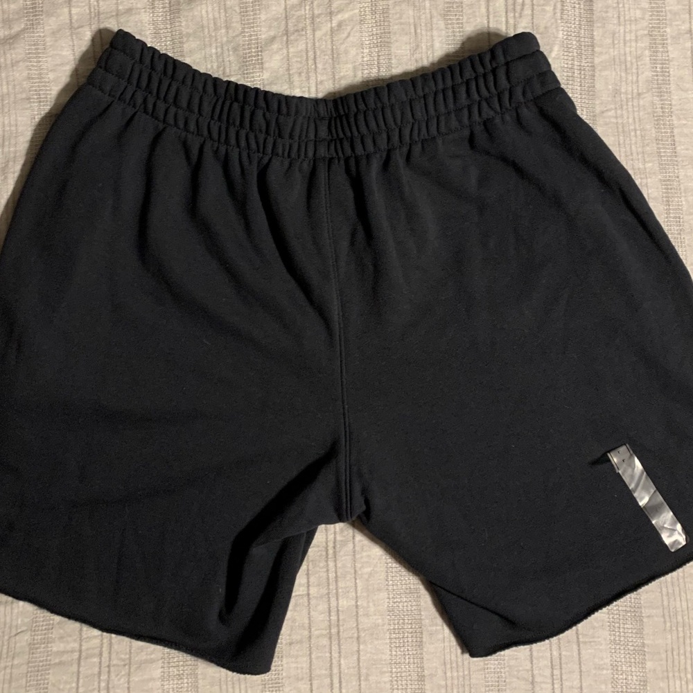 NWT Under Armour Men’s sweat shorts - size Large